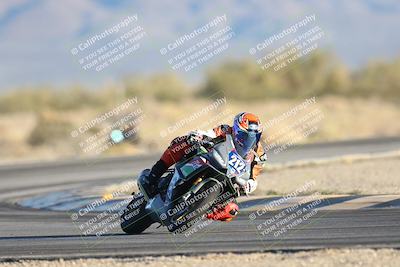 media/Dec-07-2025-CVMA (Sun) [[3e7d2de5dc]]/Race 18-Formula Twins-Formula 40 UL/